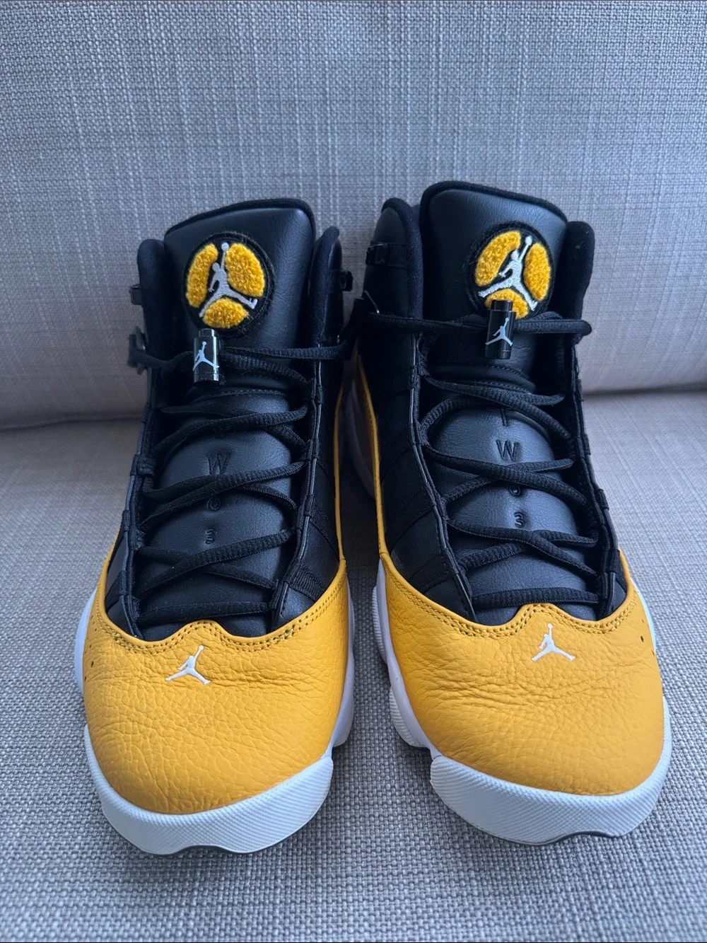 Men’s Air Jordan’s six rings ‘Taxi’ sneakers